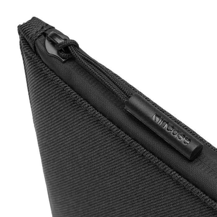 Incase Facet Sleeve for 16 - in Laptop in Recycled Twill - Black - Macfixit Australia