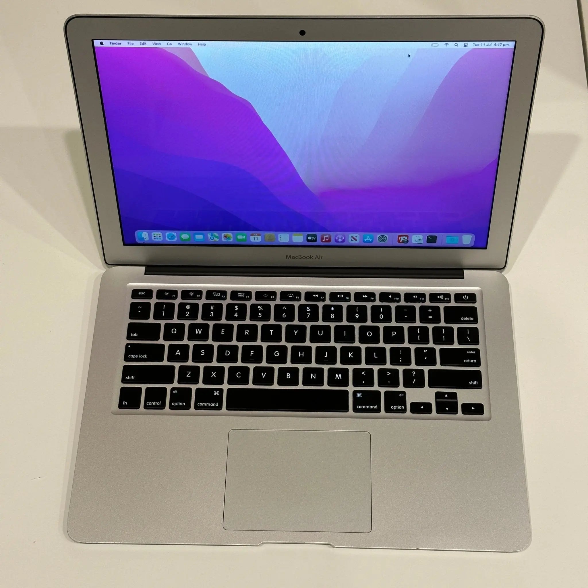 Refurbished MacBook Air 13-inch 2017, 8GB, 128GB-512GB - Macfixit