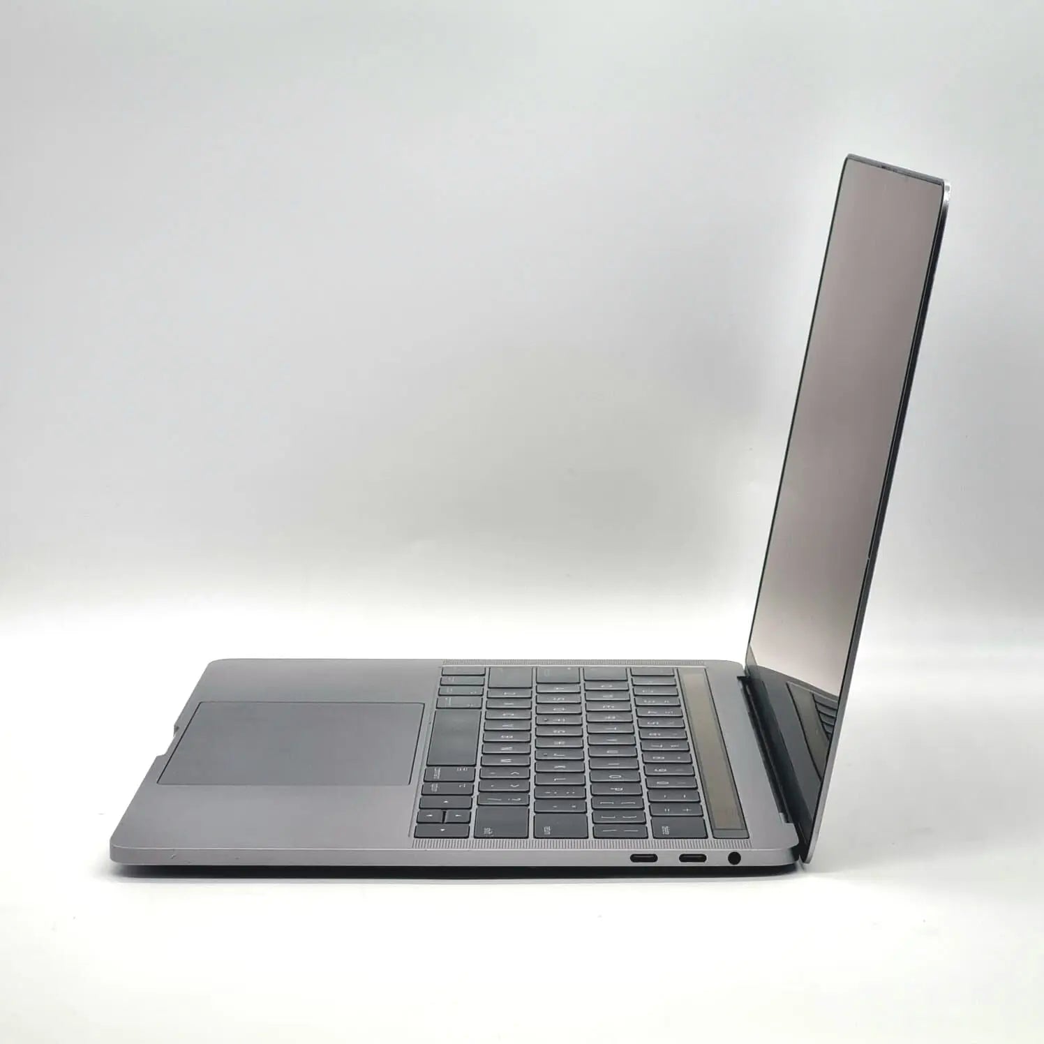 Refurbished MacBook Pro (13-inch, 2017, 4 TBT3)‎, With TouchBar