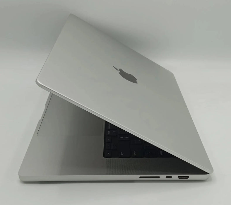 Refurbished – MacBook Pro (16-inch, 2024) – M4 Max Chip, 14-Core CPU, 32-Core GPU, 36GB RAM, 1TB SSD – Silver | Battery: 99% Macfixit Australia