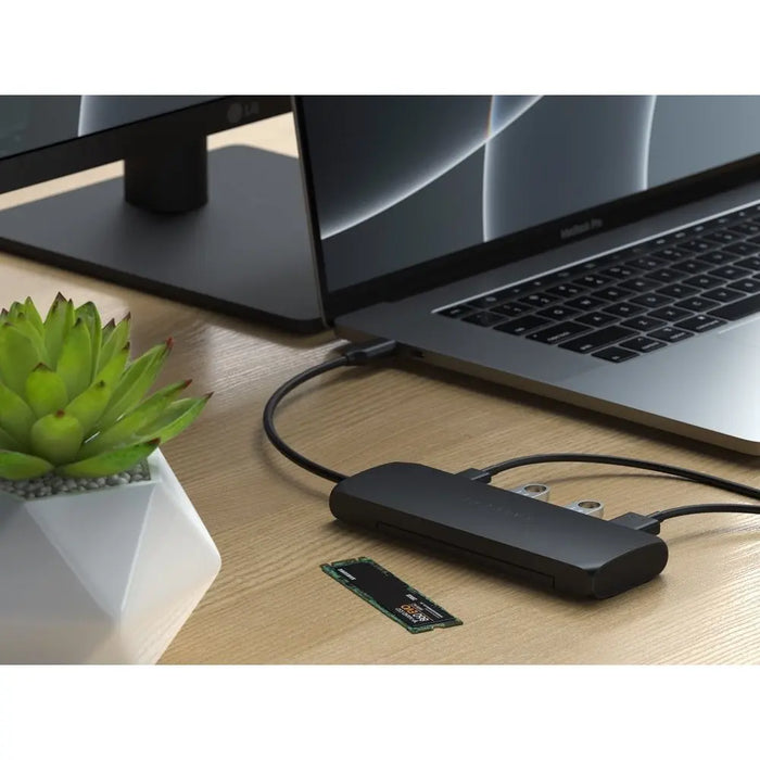 Satechi USB - C Hybrid Multiport Adapter with SSD Enclosure - Black - Macfixit Australia